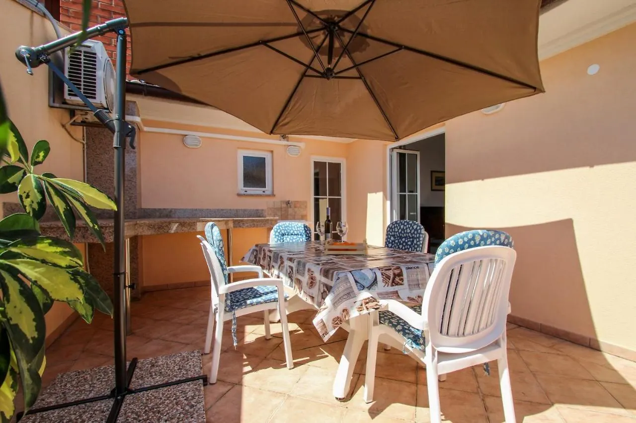 Apartment Nada Pula